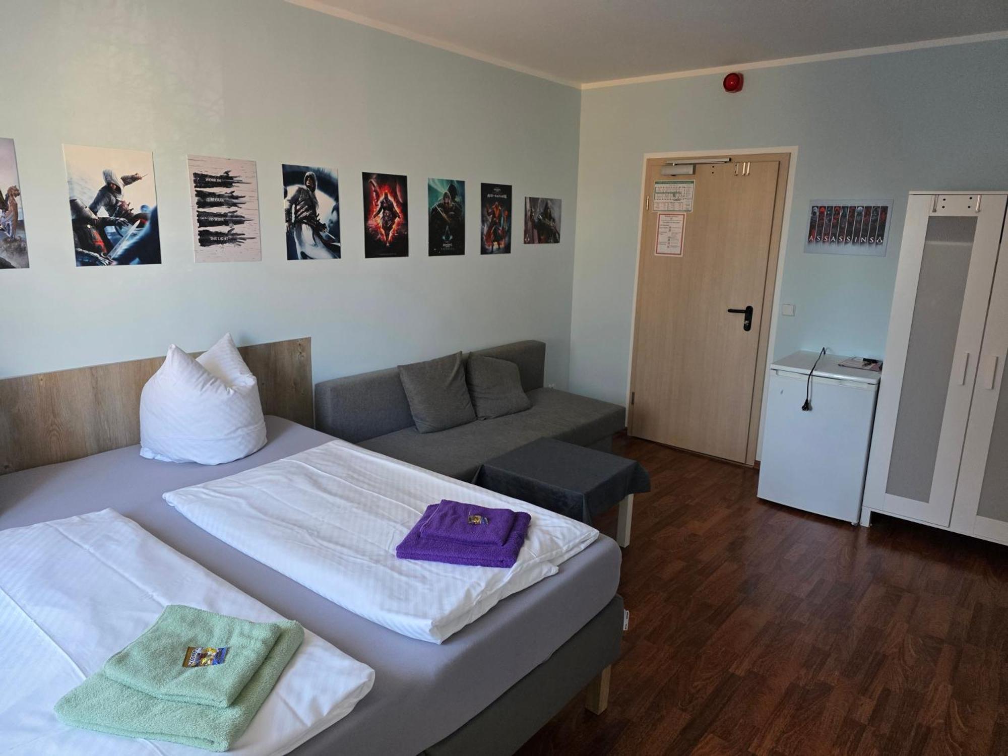 Pension Am Filmpark Потсдам Екстер'єр фото